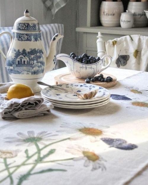 Очень красивый льняной текстиль в стиле кантри шведской художницы и дизайнера Эммы шедин, которая живет на ферме фрёвик в смоланде. 03