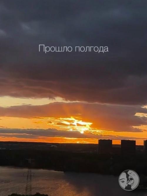 Когда девушка подписывала договор, менеджер по продажам произнёс сакральное: 