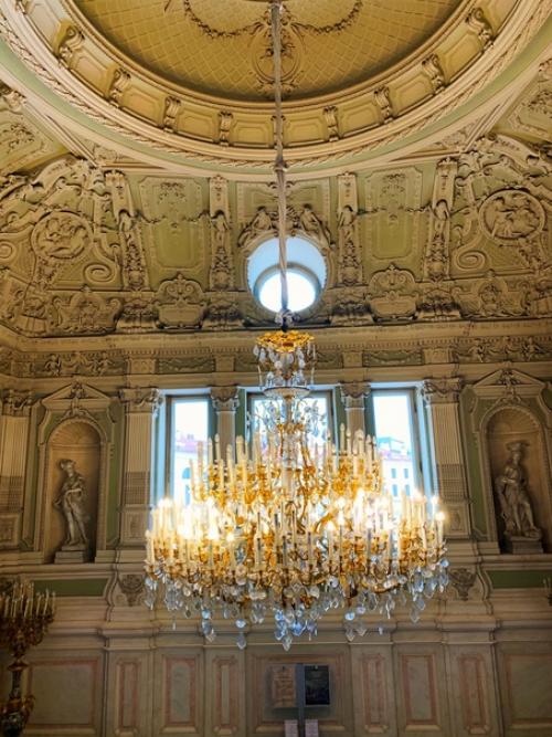 Дворец юсуповых на реке мойке поражает интерьерами своих помещений. 05