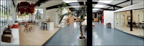 Мы думаем, что большинство из вас согласятся, что Париж является родиной архитектурных чудес. 01