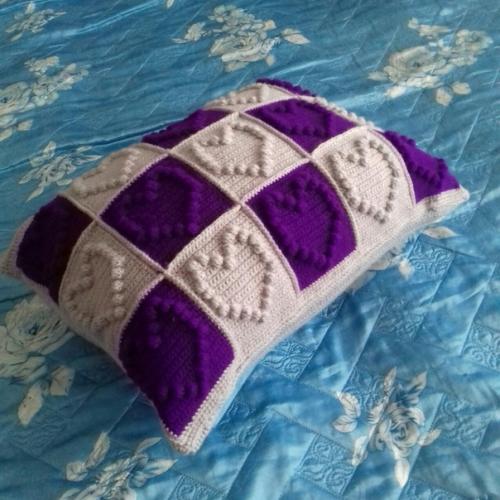 Придать стиль и законченный вид, неповторимый облик и уют в вашем интерьере помогут декоративные подушки. 01