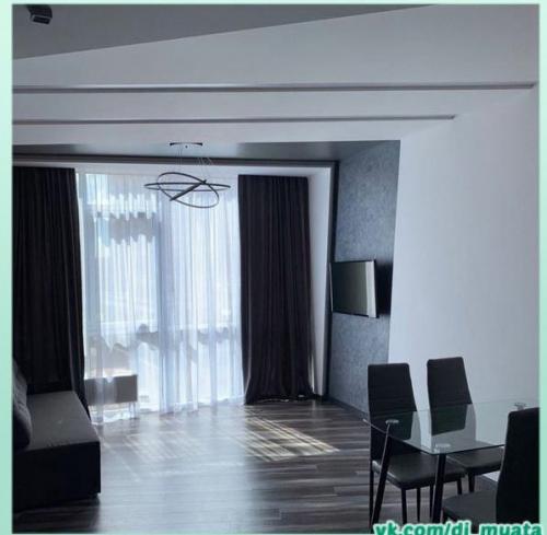 Просторная квартира. В современном стиле. 03