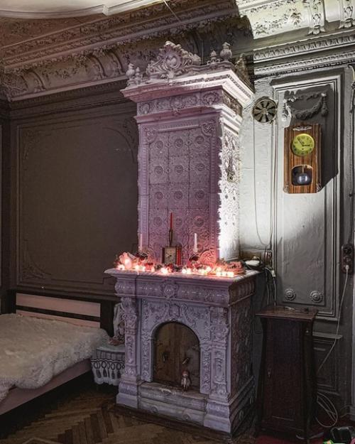 Интерьер гостиной в доходном доме 1908 года на улице черняховского, бывшей предтеченской (место в ту пору отнюдь не из престижных. 03