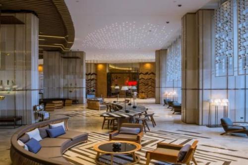 ? 5. Доступных отелей 5* на о. Хайнань? 07