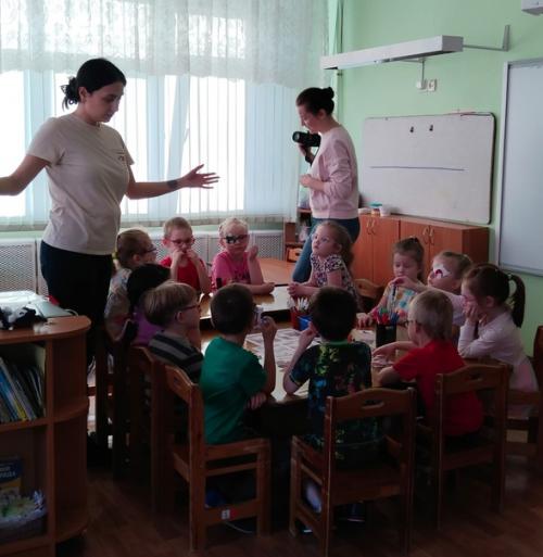 Какая интересная творческая мастерская прошла в 10 группе! 01