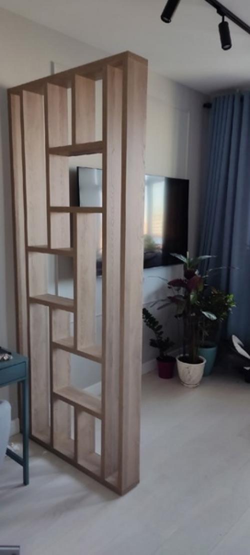 Мы часто встречаемся с необходимостью поделить одно помещение на несколько, например: 01