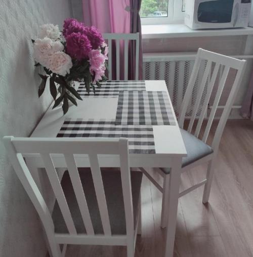 Небольшая кухня. В приятной цветовой гамме. 03