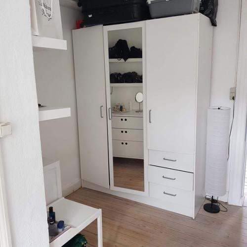 В кооперативной квартире площадью 55 кв. 09