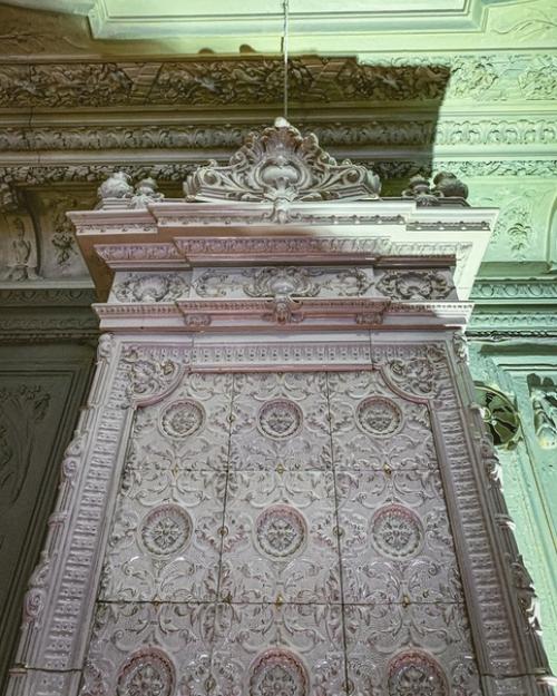 Интерьер гостиной в доходном доме 1908 года на улице черняховского, бывшей предтеченской (место в ту пору отнюдь не из престижных. 05