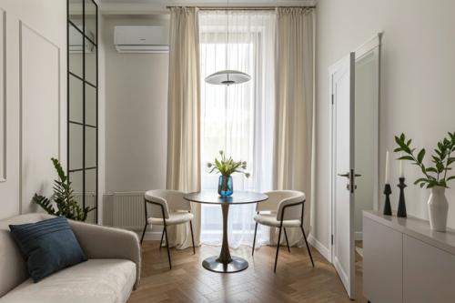 Интерьер однокомнатной квартиры сложной планировки 36 м 2 в ЖК олимпийская деревня в Москве. 03