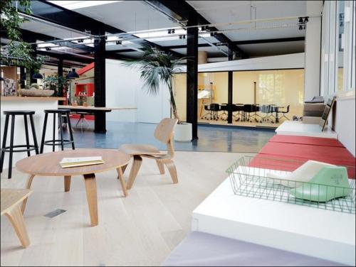 Мы думаем, что большинство из вас согласятся, что Париж является родиной архитектурных чудес. 07