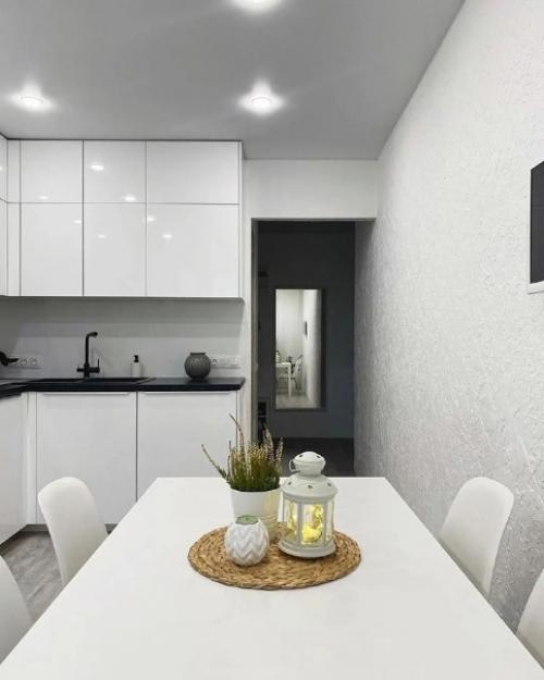 Круто, когда есть возможность сделать интерьер всей квартиры в одной цветовой гамме. 02