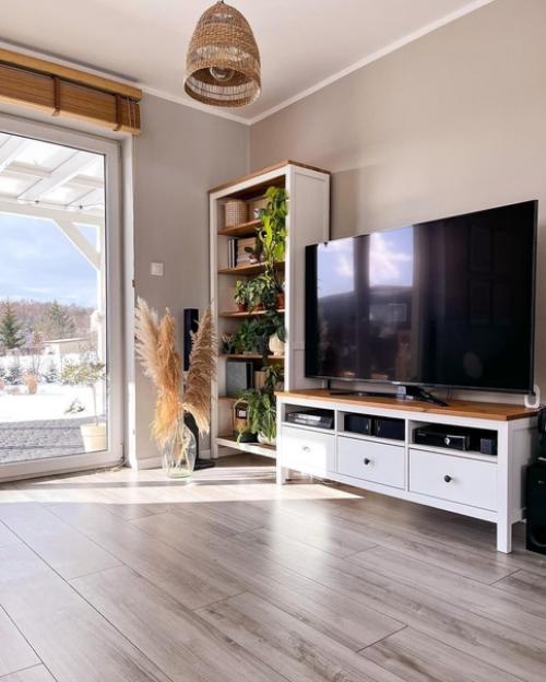 Базовый цвет этого интерьера светло-серый, что добавляет пространству ощущение воздушности и лёгкости. 08