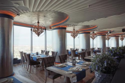 5 необычных баров и ресторанов Екатеринбурга.

