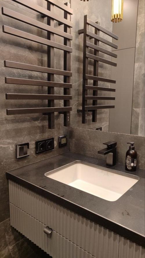 Квартира в процессе сборки и установки мебели. 08