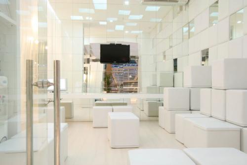 Компания Integrated Field в дизайне игровые элементы использовала. 03