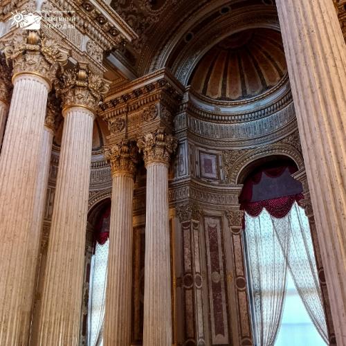 Это интерьеры дворца долмабахче - одного из самых роскошных дворцов Турции. 05