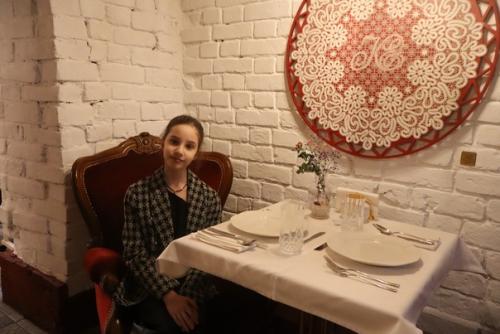 На масленицу пригласила дочерей и маму в Дом купчихи ершовой. 06