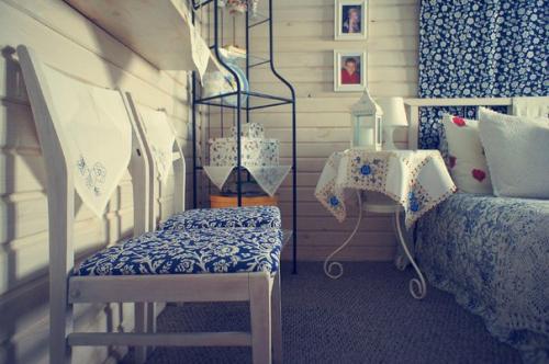 Спальня в деревенском стиле 10 кв. 03