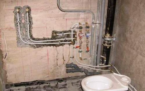 Как спрятать канализационные трубы в ванной: полезные советы. 01 Как спрятать канализационные трубы в ванной: полезные советы. 01