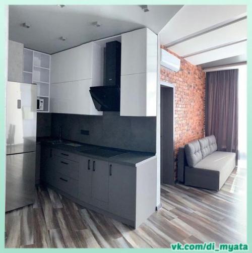 Просторная квартира. В современном стиле. 01