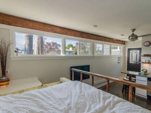 Даже в таком домике можно жить! 08