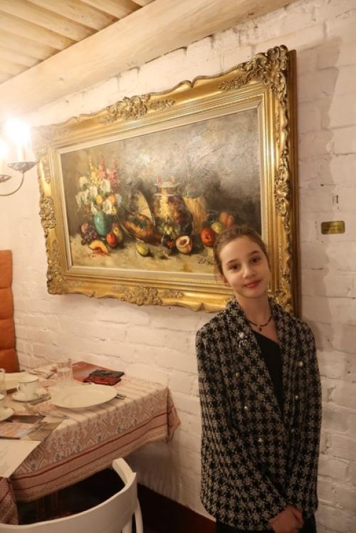 На масленицу пригласила дочерей и маму в Дом купчихи ершовой. 05