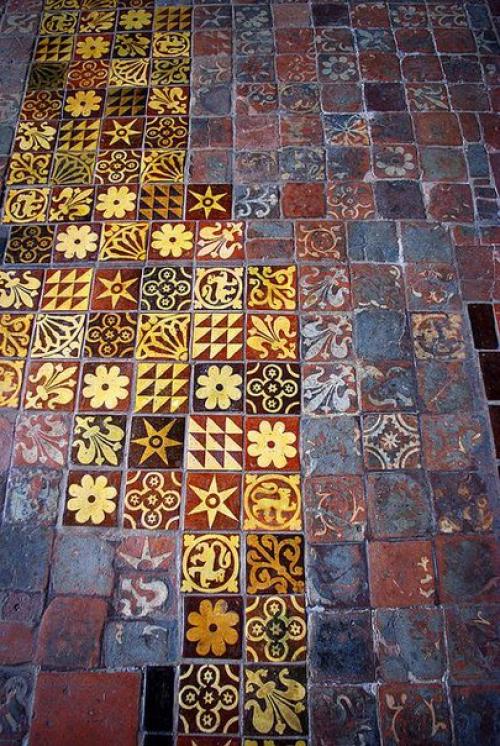 Несколько идей, что делать с остатками плитки в квартире. 05