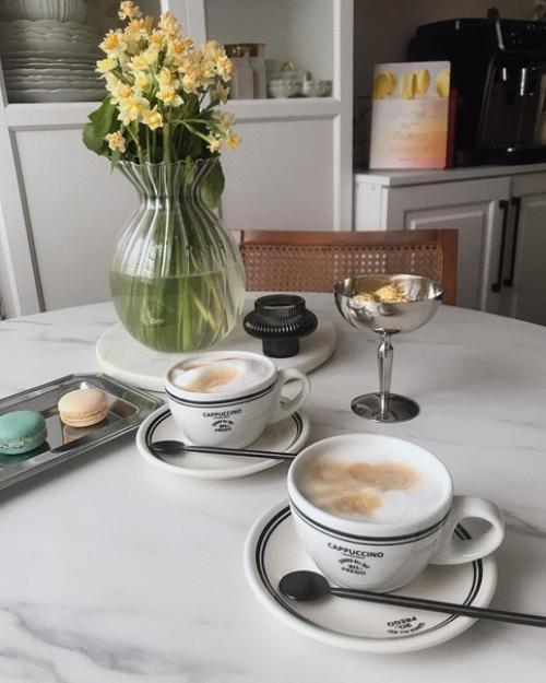 В доме каждая мелочь имеет значение, и красивая посуда - одна из ключевых деталей, которая придает уют и изысканность интерьеру. 01