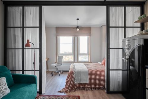 Интерьер квартиры - студии 25, 4 м 2 в ЖК михайловский парк в Москве. 04