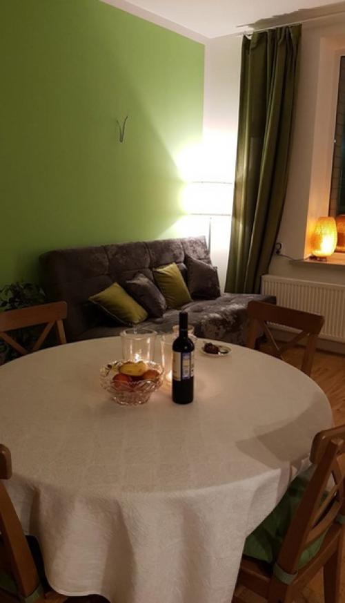 Интерьер небольшой кухни. 03