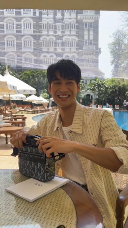 Успели застать прямой эфир в аккаунте вос? 01