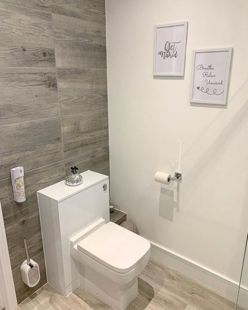 Отличный пример отделки ванны без плитки. 01