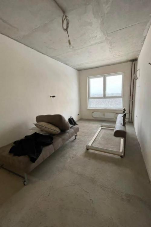 34-Летний мужчина выложил фото своей ипотечной квартиры и честно признался, что вместо радости ощущает опустошение. 02