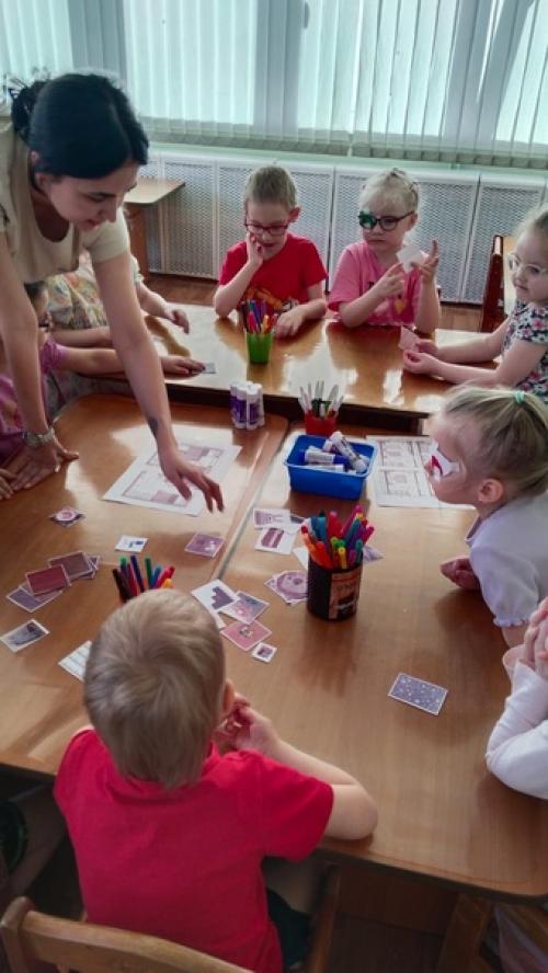 Какая интересная творческая мастерская прошла в 10 группе! 09