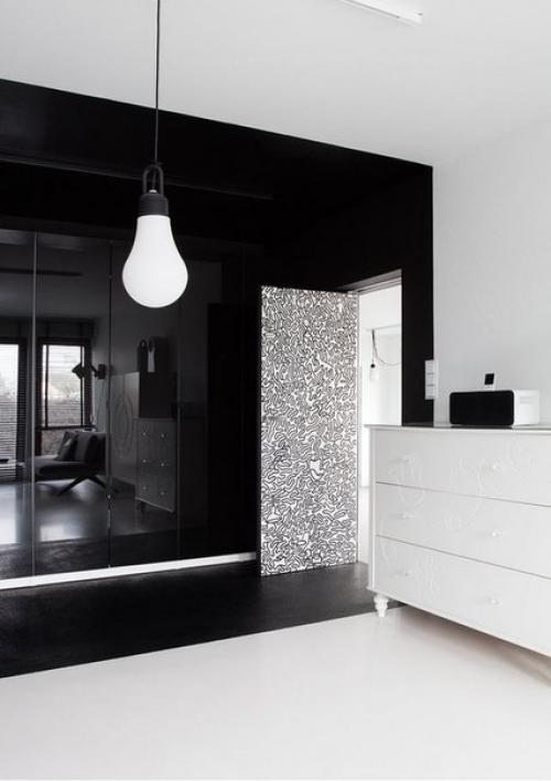 Черно-белый интерьер апартаментов Kasia Orwat. 04