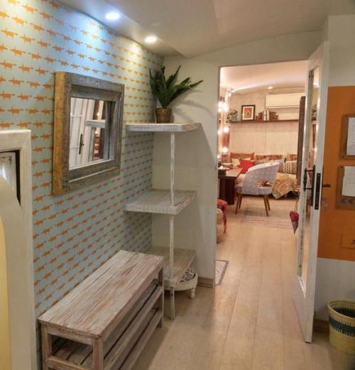 9 фотографий, которые перенесут вас внутрь красочного богемного фургона Катрины Каиф. 07