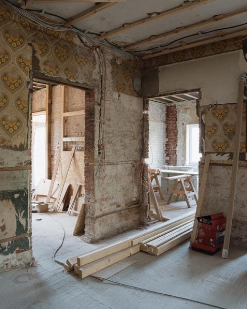 Дом мечты семейной пары из Германии, который они отремонтировали собственными руками: после и до. 08