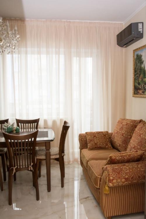 Часто задача текстиля - мягко поддержать интерьер, придав завершенность. 03