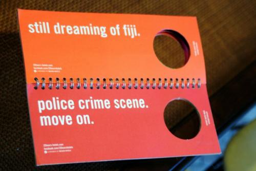 Что взять из отеля: 5 оригинальных табличек Не Беспокоить. 06