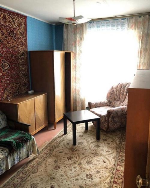 Объединили кухню и гостинную. 07