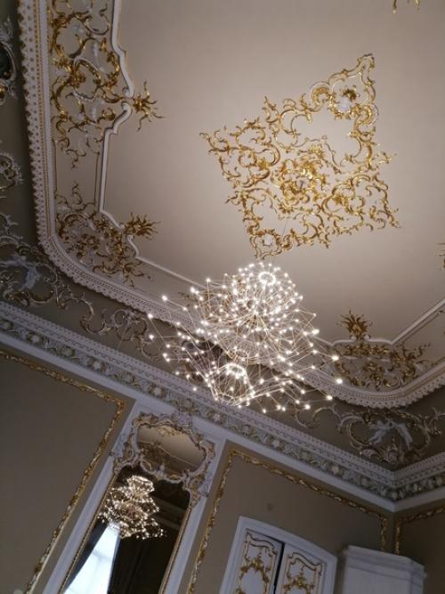 Этот дом на литейном проспекте, 37/39 вошел в историю благодаря стихотворению Н. а. Некрасова Размышления у Парадного Подъезда. 05