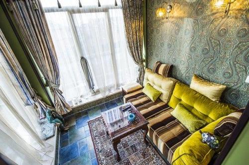 При работе над проектом главная задача у дизайнера всегда одна - создать комфортное, функциональное и уютное пространство. 05