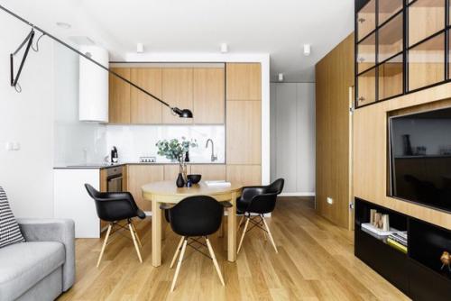 Интерьерный слон 21 апреля 2018 г. в преображенском?