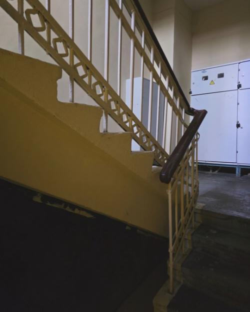 Дома с бельведерами, шпилями и арками. 04