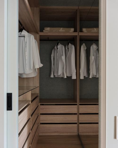 Интерьер квартиры - студии 45 м 2 в центре Москвы для девушки. 08