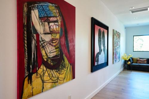 Лоу роуч известен как топовый звёздный стилист (его самая популярная клиентка - актриса зендея. 09