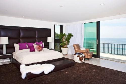 Прекрасный особняк расположенный прямо у воды, в шаговой доступности от одного из самых лучших пляжей малибу, США. 02