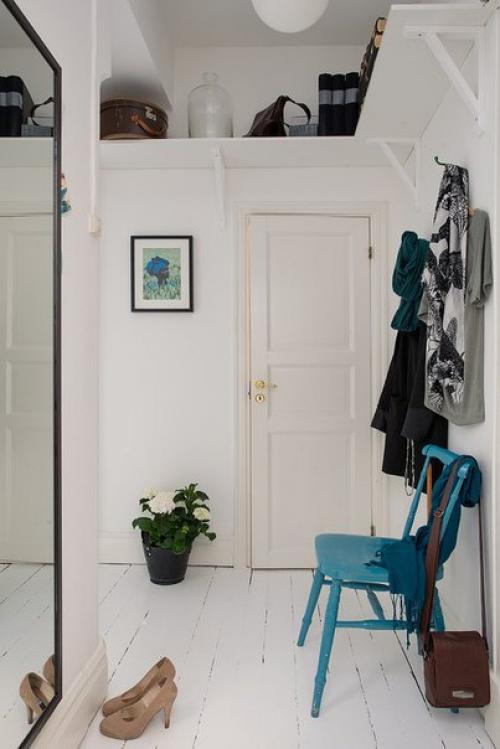 Мы организовываем пространство в прихожей. 01