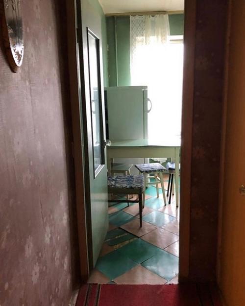 Объединили кухню и гостинную. 09